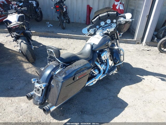 2013 HARLEY-DAVIDSON FLHX 1HD1KBM1XDB662738 Photo 3