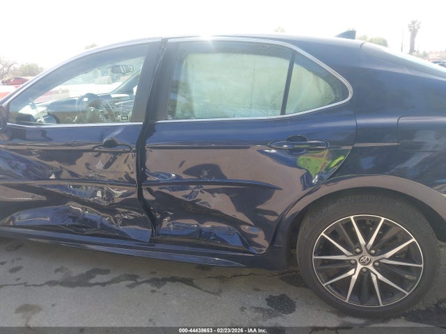 4T1G11AK3MU425997 Toyota CAMRY SE