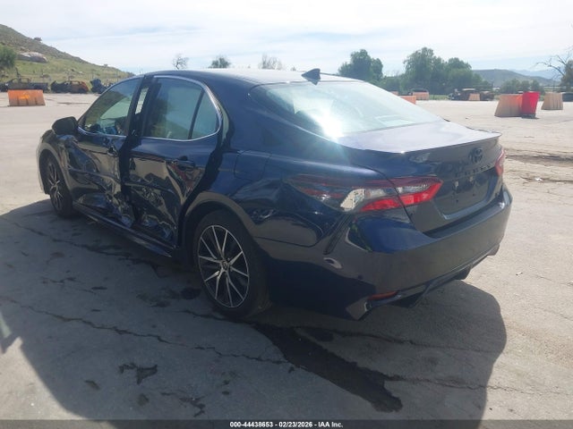 4T1G11AK3MU425997 Toyota CAMRY SE