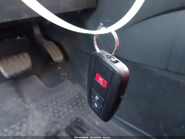 JTNKHMBX5K1034253 Toyota C-HR XLE