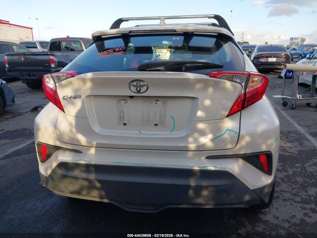JTNKHMBX5K1034253 Toyota C-HR XLE