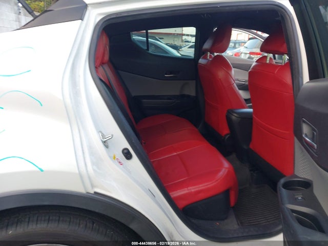 JTNKHMBX5K1034253 Toyota C-HR XLE