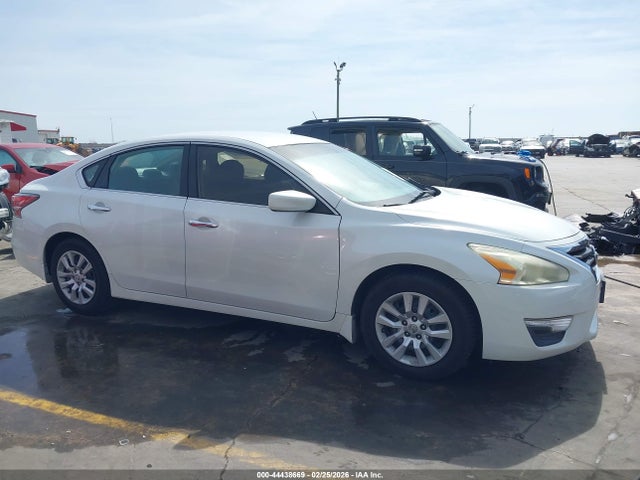 Продажа на аукционе авто 2015 Nissan Altima 2.5 S, vin: 1N4AL3AP5FN378907, номер лота: 44438669