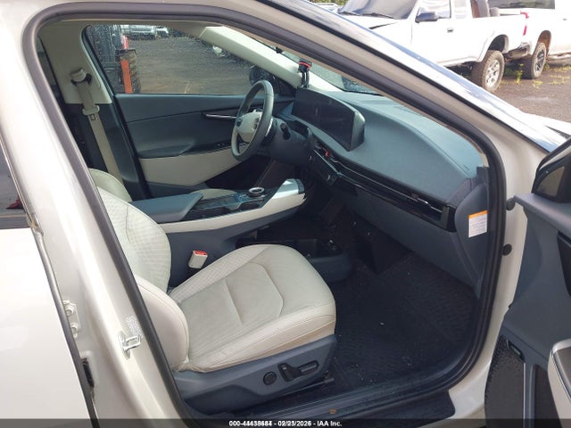 KNDC34LA5N5077943 KIA Ev6 Wind