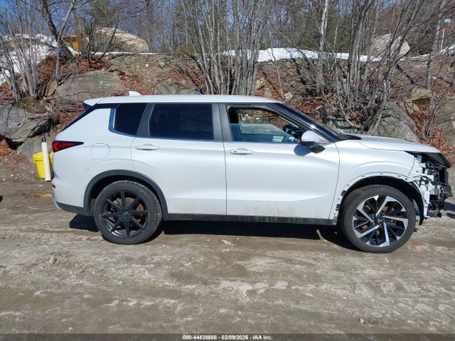 Продажа на аукционе авто 2024 Mitsubishi Outlander Se 2.5 S-awc, vin: JA4J4VA8XRZ011617, номер лота: 44438688