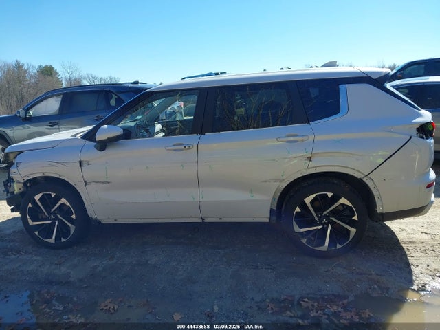 Продажа на аукционе авто 2024 Mitsubishi Outlander Se 2.5 S-awc, vin: JA4J4VA8XRZ011617, номер лота: 44438688