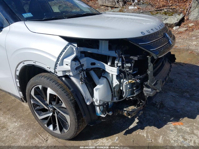 Продажа на аукционе авто 2024 Mitsubishi Outlander Se 2.5 S-awc, vin: JA4J4VA8XRZ011617, номер лота: 44438688