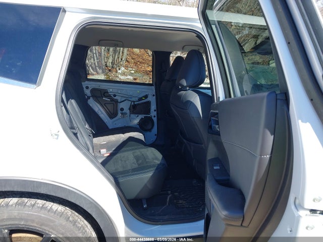 Продажа на аукционе авто 2024 Mitsubishi Outlander Se 2.5 S-awc, vin: JA4J4VA8XRZ011617, номер лота: 44438688