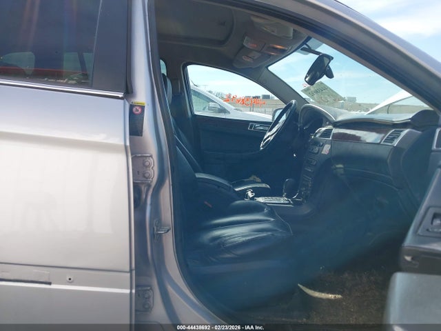 2005 CHRYSLER PACIFICA 2C8GF68495R576186 Photo 4