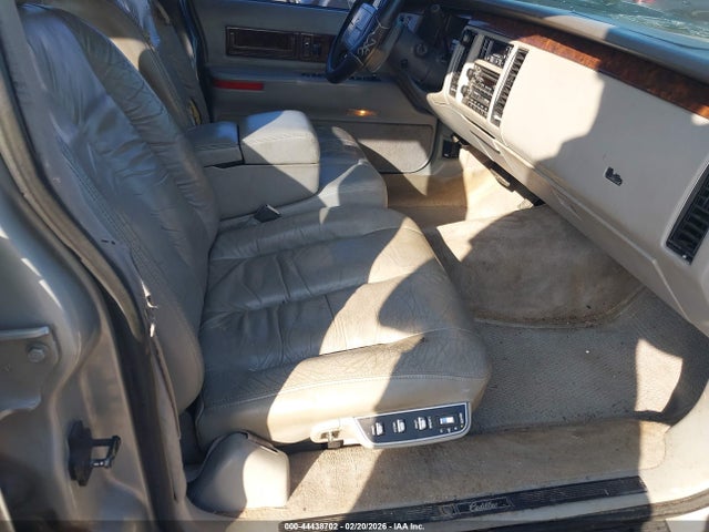 Продажа на аукционе авто 1993 Cadillac Fleetwood Chassis, vin: 1G6DW5277PR715535, номер лота: 44438702
