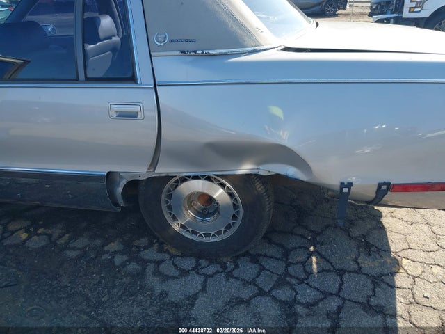 Продажа на аукционе авто 1993 Cadillac Fleetwood Chassis, vin: 1G6DW5277PR715535, номер лота: 44438702