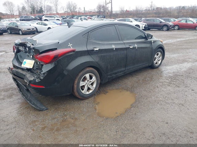 5NPDH4AE9FH567525 Hyundai ELANTRA SE