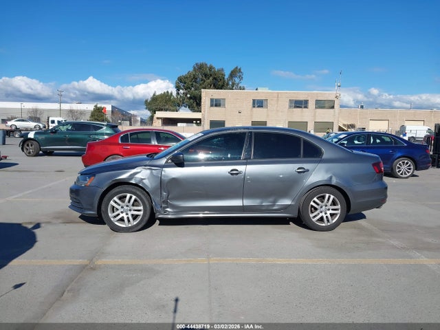 3VW2B7AJXJM252210 Volkswagen Jetta 1.4t S
