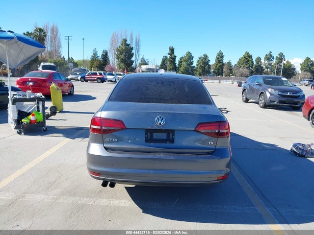 3VW2B7AJXJM252210 Volkswagen Jetta 1.4t S