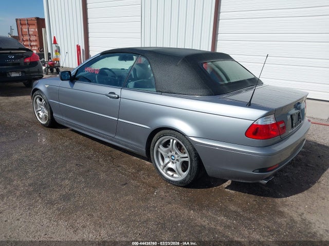 2004 BMW 330CI WBABW534X4PL45629 Photo 2