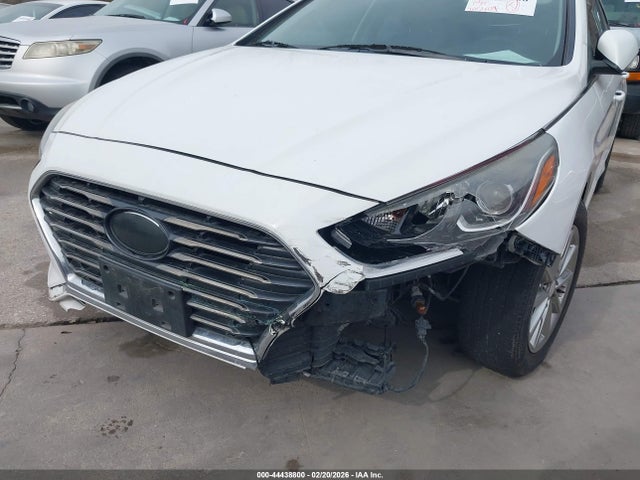 Hyundai SONATA SE 2019 5NPE24AF3KH784738 Image 6