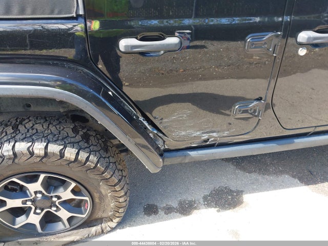 1C4HJXFGXKW611683 Jeep Wrangler Unlimited Rubicon 4x4