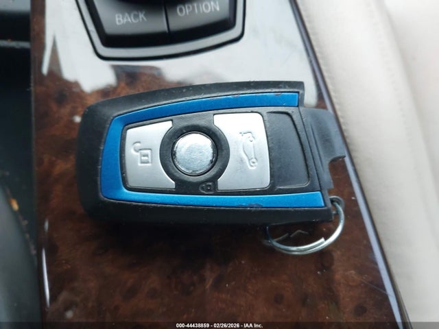 2015 Bmw 328i Gran Turismo Xdrive მანქანა იყიდება აუქციონზე, vin: WBA3X5C53FD560882, აუქციონის ნომერი: 44438859