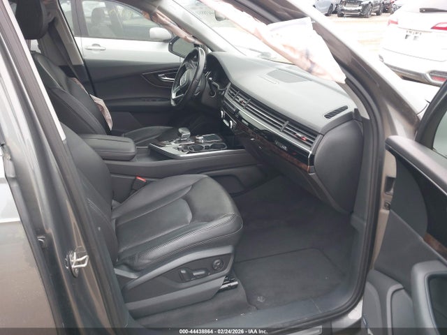 2017 AUDI Q7 WA1LAAF7XHD016340 Photo 4