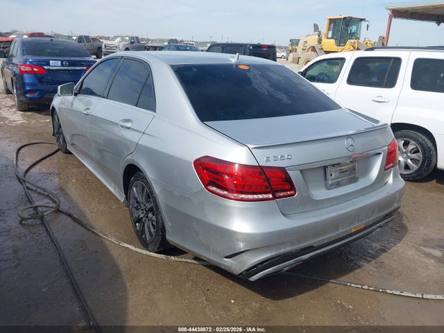 Mercedes-Benz E 350 2014 WDDHF5KB2EA913489 Image 18