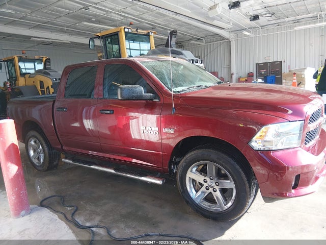 44438947 :رقم المزاد ، 3C6RR7KT2HG580167 vin ، 2017 Ram 1500 Express  4x4 5'7 Box مزاد بيع