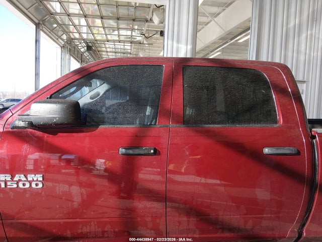 44438947 :رقم المزاد ، 3C6RR7KT2HG580167 vin ، 2017 Ram 1500 Express  4x4 5'7 Box مزاد بيع