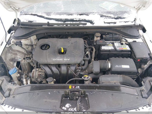 Продажа на аукционе авто 2017 Hyundai Elantra Se, vin: 5NPD84LF6HH123849, номер лота: 44438948