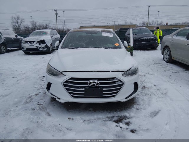Продажа на аукционе авто 2017 Hyundai Elantra Se, vin: 5NPD84LF6HH123849, номер лота: 44438948