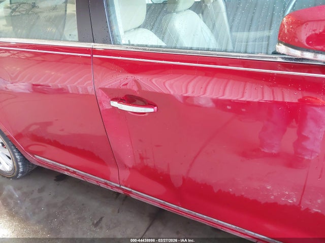 44438998 :رقم المزاد ، 1G4GF5E3XDF228549 vin ، 2013 Buick Lacrosse Premium 1 Group مزاد بيع