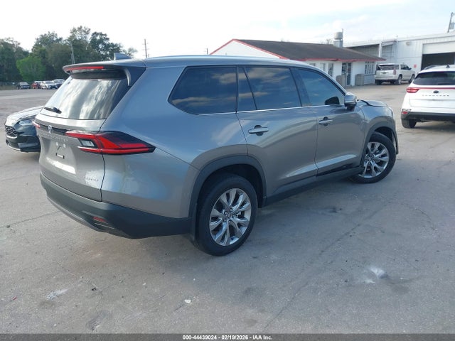 Toyota Grand Highlander Limited 2026 5TDAAAA56TS038478 Image 4