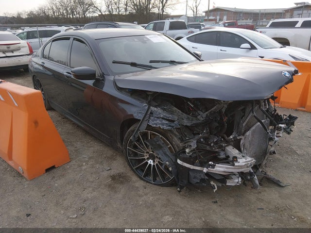 Продажа на аукционе авто 2018 Bmw Alpina B7 Xdrive, vin: WBA7F2C53JB238606, номер лота: 44439027