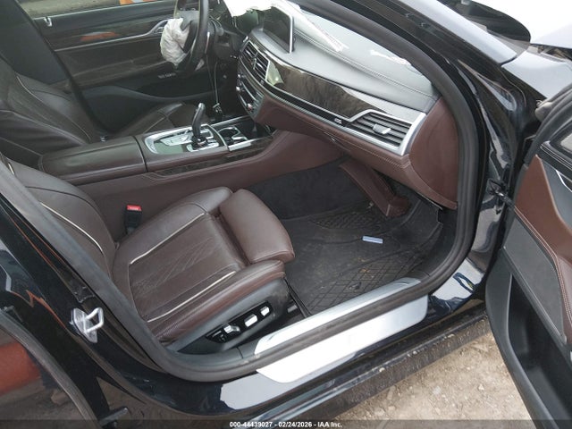2018 Bmw Alpina B7 Xdrive მანქანა იყიდება აუქციონზე, vin: WBA7F2C53JB238606, აუქციონის ნომერი: 44439027