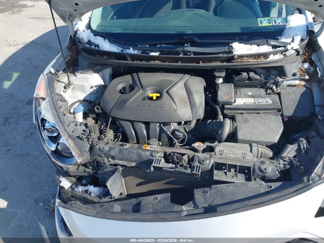KMHD35LH3GU300475 Hyundai ELANTRA GT