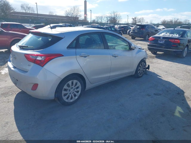 KMHD35LH3GU300475 Hyundai ELANTRA GT