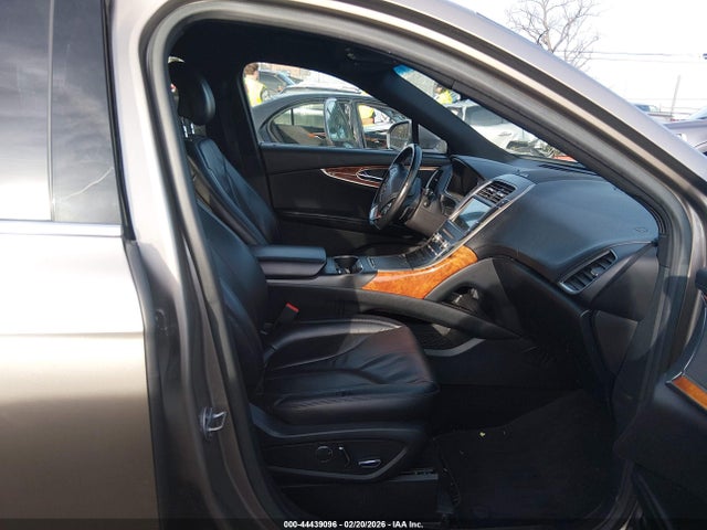 2019 LINCOLN NAUTILUS 2LMPJ6K91KBL17099 Photo 4