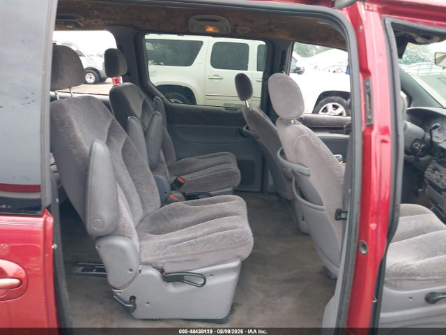 Продаж на аукціоні авто 2000 Chrysler Town & Country Lx, vin: 1C4GP44G1YB671279, номер лоту: 44439119