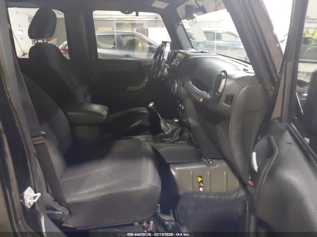 2018 JEEP WRANGLER JK UNLIMITED 1C4HJWDG8JL867107 Photo 4