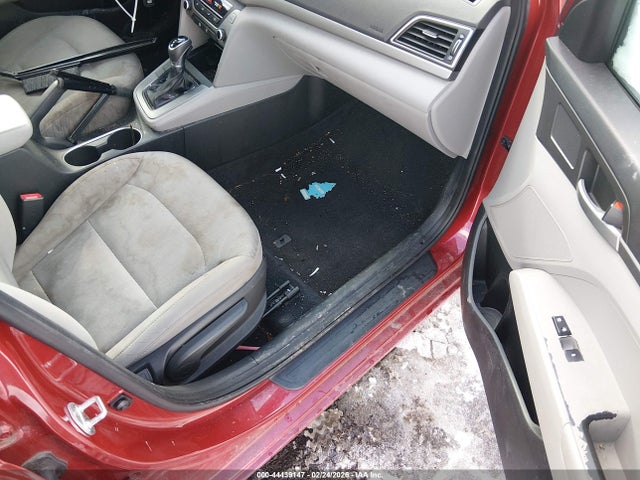 2017 HYUNDAI ELANTRA 5NPD74LF1HH145633 Photo 4