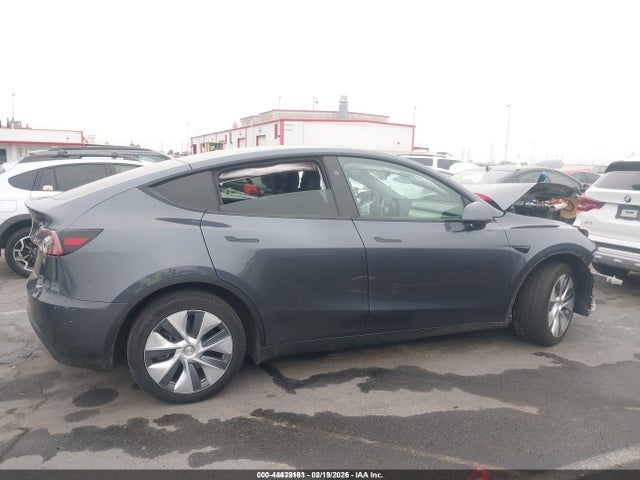 2023 Tesla Model Y Awd/long Range Dual Motor All-wheel Drive მანქანა იყიდება აუქციონზე, vin: 7SAYGDEE8PF853318, აუქციონის ნომერი: 44439161