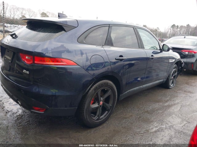 2017 JAGUAR F-PACE SADCJ2BV8HA058804 Photo 3