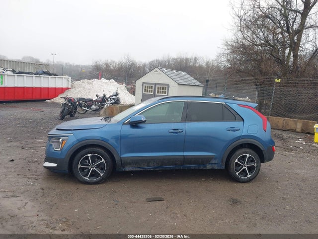 KNDCR3LE6P5045064 KIA NIRO EX