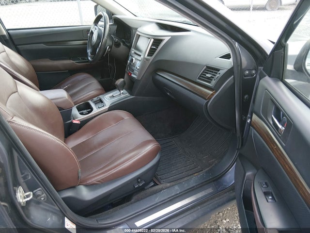 Subaru Outback 2.5i Limited 2014 4S4BRBPC8E3240845 Image 5