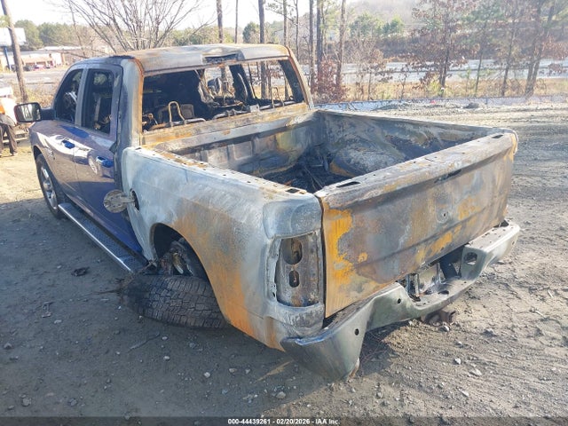 44439261 :رقم المزاد ، 1C6RR7LG4JS254208 vin ، 2018 Ram 1500 Big Horn  4x4 5'7 Box مزاد بيع