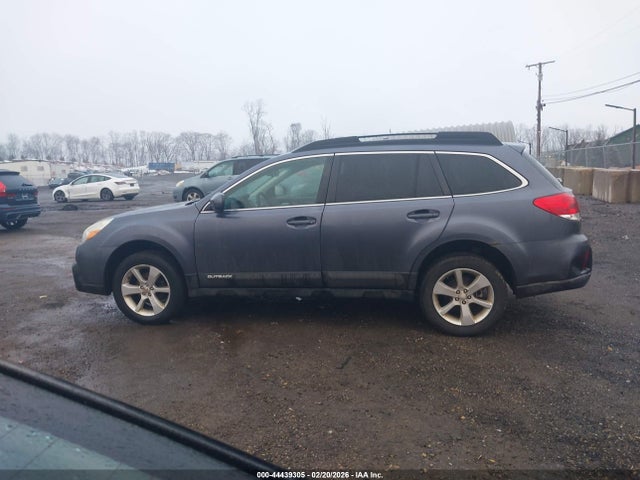 Aukcja sprzedaży 2014 Subaru Outback 2.5i Premium, vin: 4S4BRBCC1E3240563, numer aukcji: 44439305