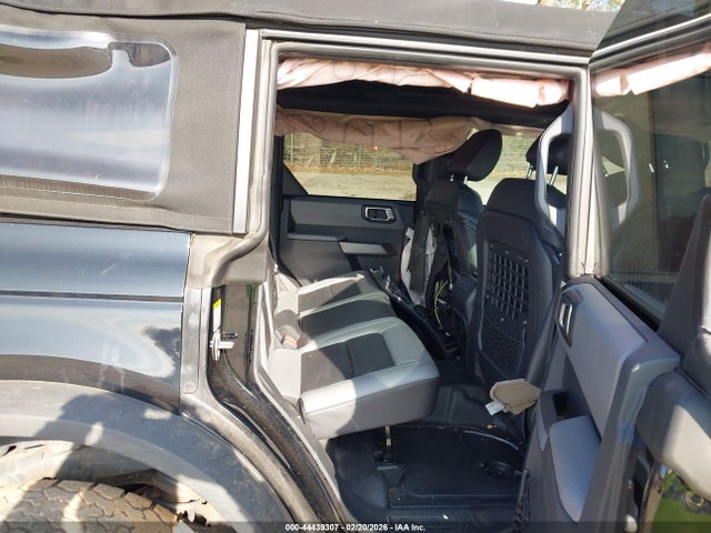 Ford Bronco Black Diamond 2021 1FMEE5BH4MLB08306 Image 8