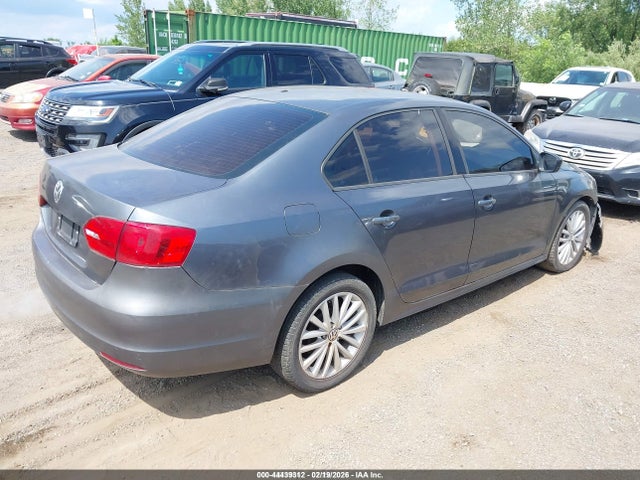 Продаж на аукціоні авто 2011 Volkswagen Jetta 2.0l S, vin: 3VW2K7AJ3BM389944, номер лоту: 44439312