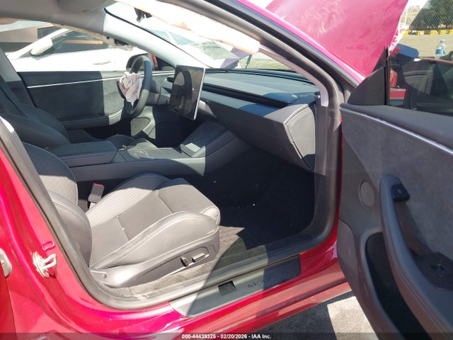 2024 TESLA MODEL 3 5YJ3E1ET8RF830991 Photo 4