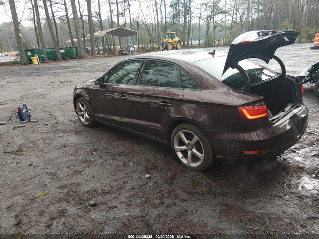 2015 AUDI A3 WAUACGFF9F1077854 Photo 2