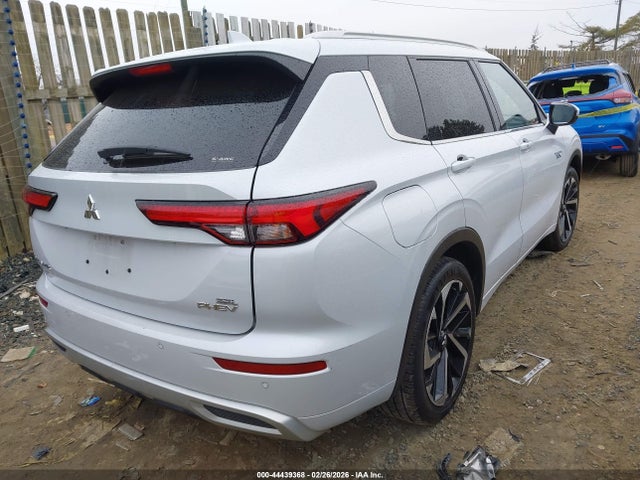 2024 MITSUBISHI OUTLANDER PHEV JA4T5WA99RZ053815 Photo 3