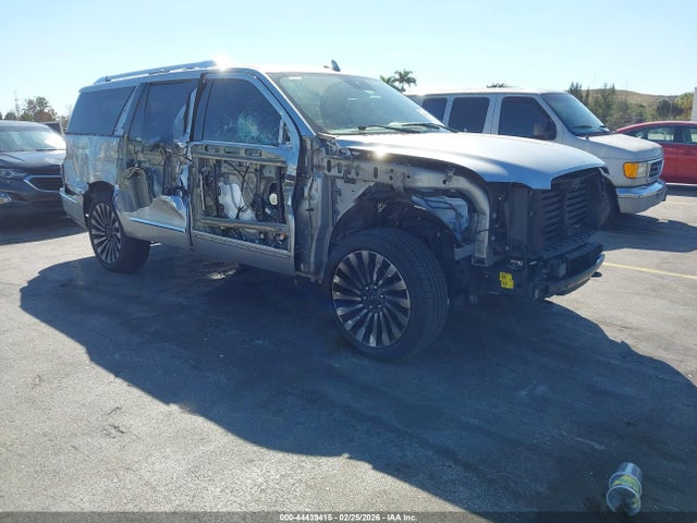 2021 LINCOLN NAVIGATOR 5LMJJ3KT7MEL18239